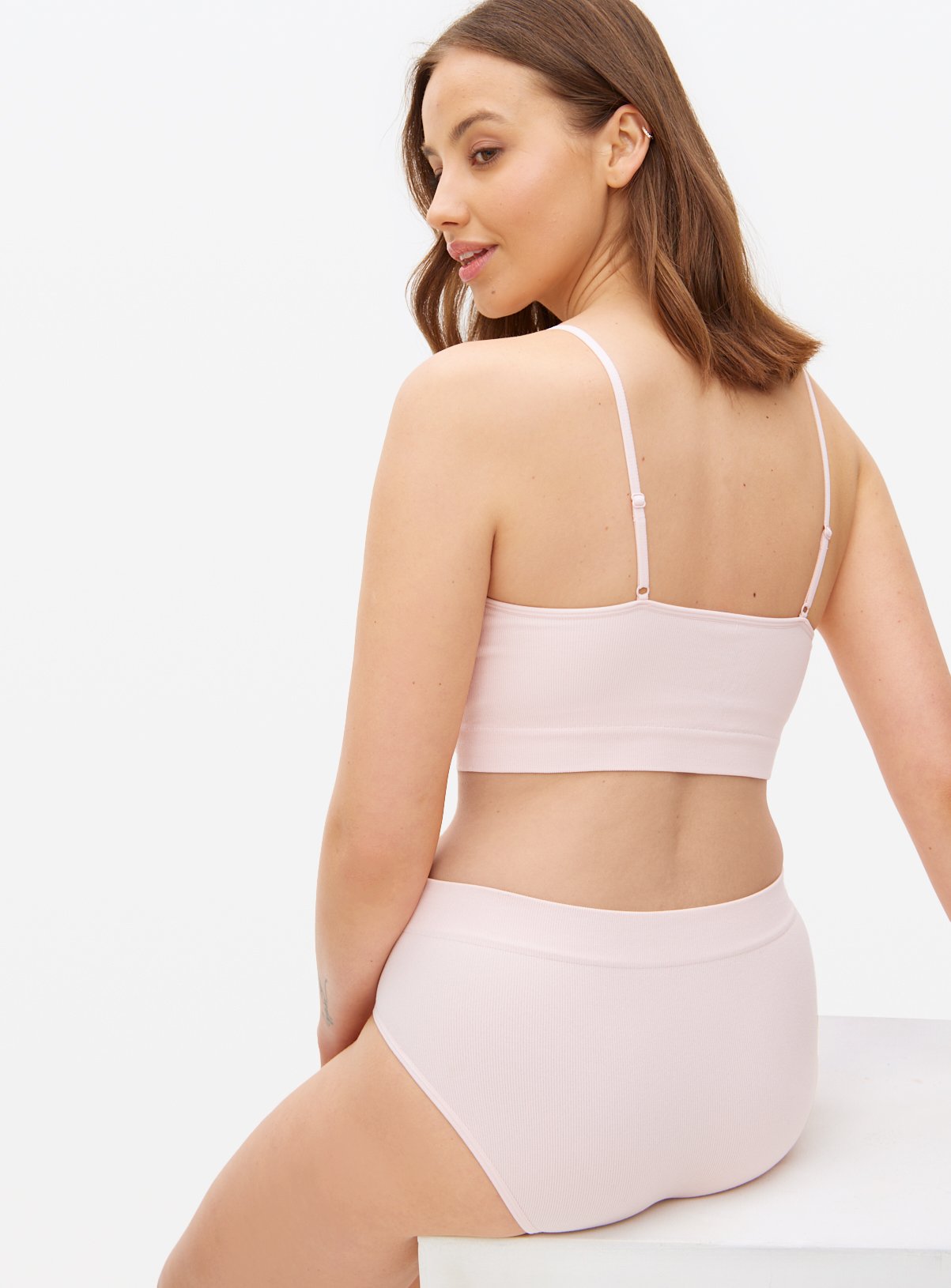 Seamfree Ribbed Crop Top 3 Pack M - Image 5 thumbnail